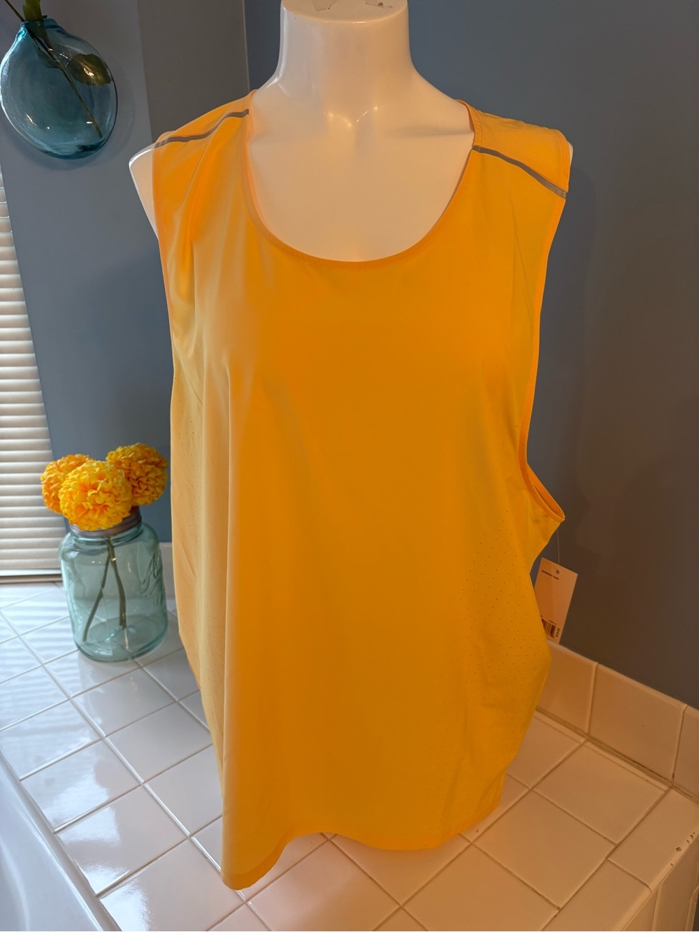 NWT Women’s Tek Gear Performance Running Tank Top Racerback Yellow 3X